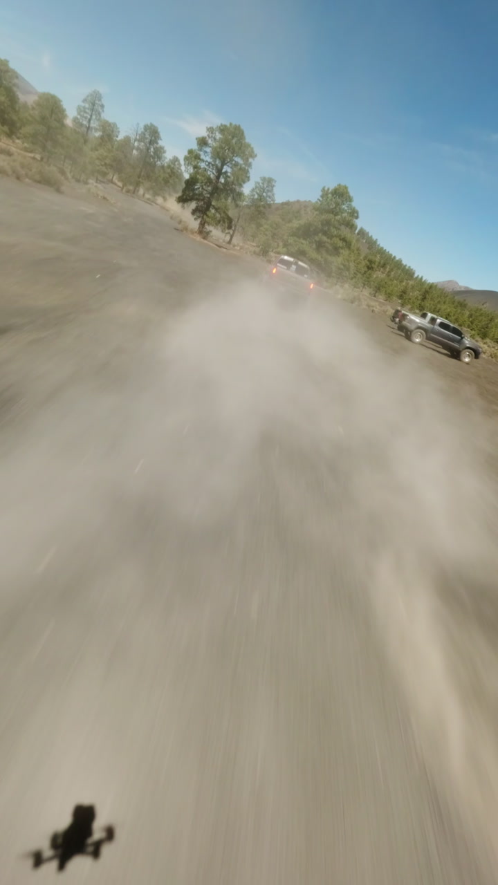 Clip clip-003
