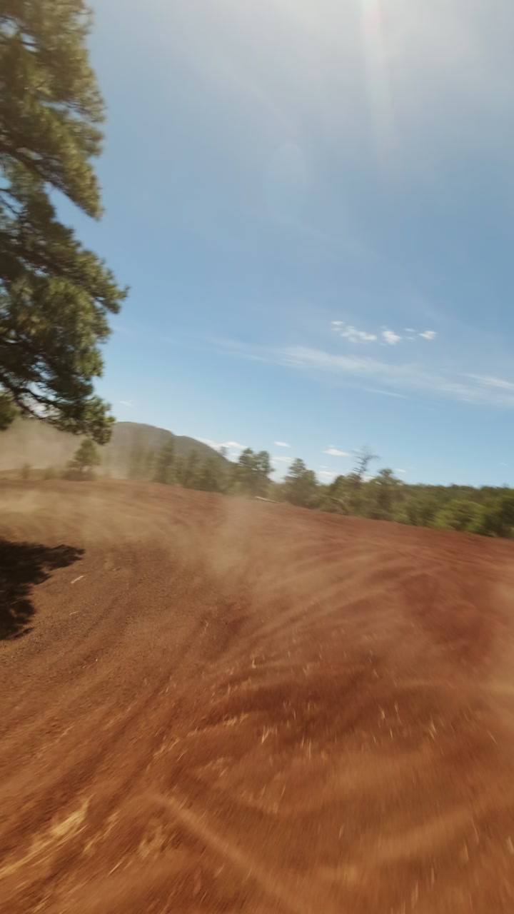 Clip clip-009